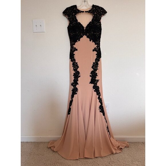 Betsy & Adam Floral Lace Woven Gown Dress Nude/Black Size 2 Low-Back Prom Tan - Picture 4 of 16